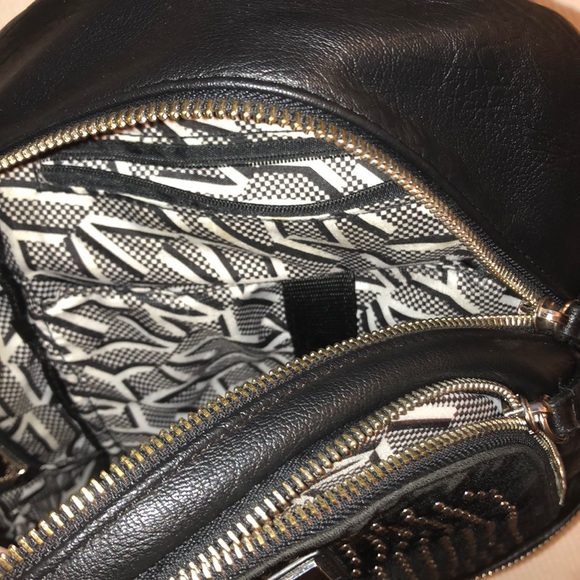 backpack - Picture 4 of 4